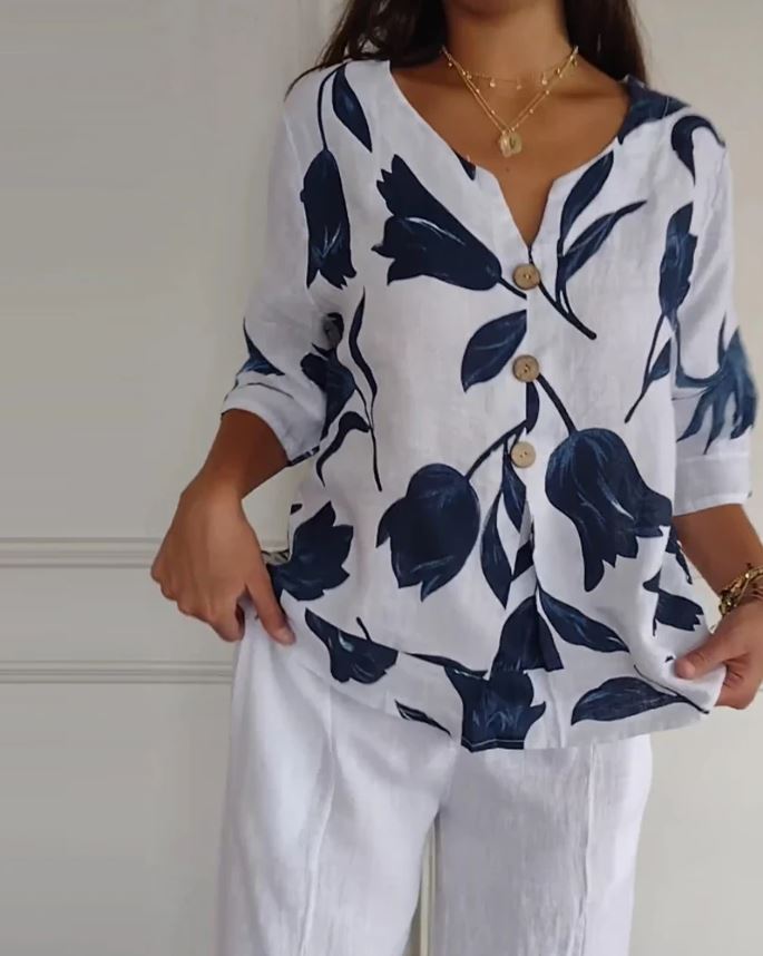 Button-up blouse in floral-printed cotton and linen